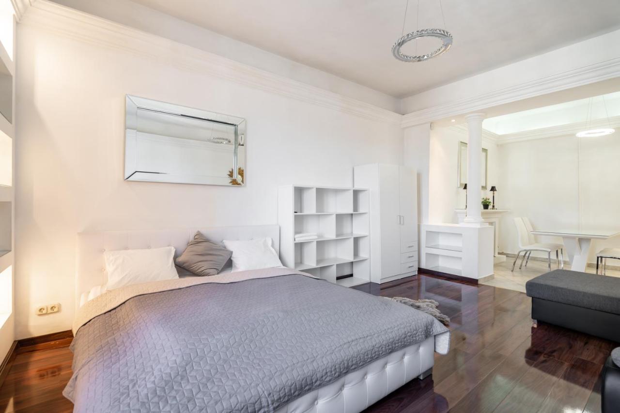 Basilica And Castle View Luxury Suite, Free Parking Reservation Needed Budapest Extérieur photo